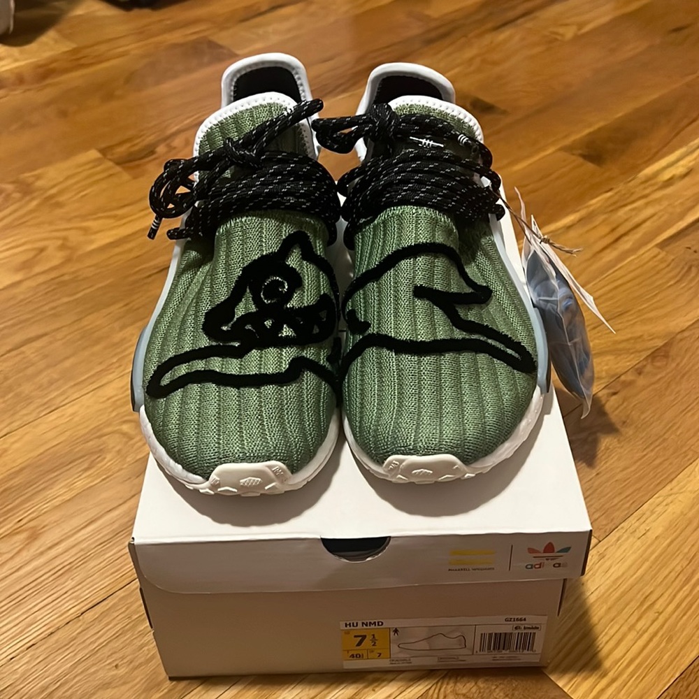 *Brand New* Adidas x Pharrell Williams HU NMD in Green Size 7.5 in men’s